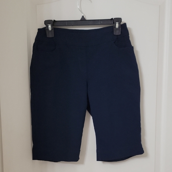 Slim-Sation Size 8 Navy Blue Bermuda Length Shorts, Gently Used Condition - Picture 1 of 9